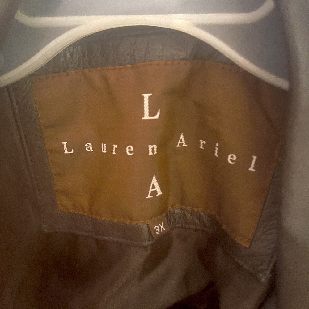 Women’s 3/4 Brown leather coat